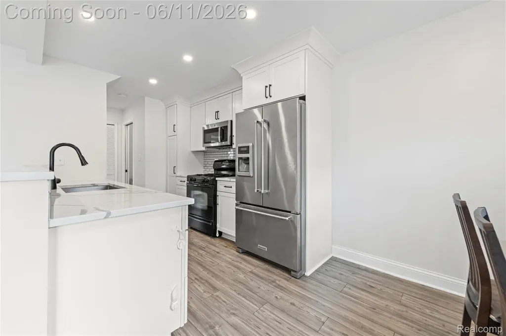 24429 Olde Orchard Street Novi City MI 48375
