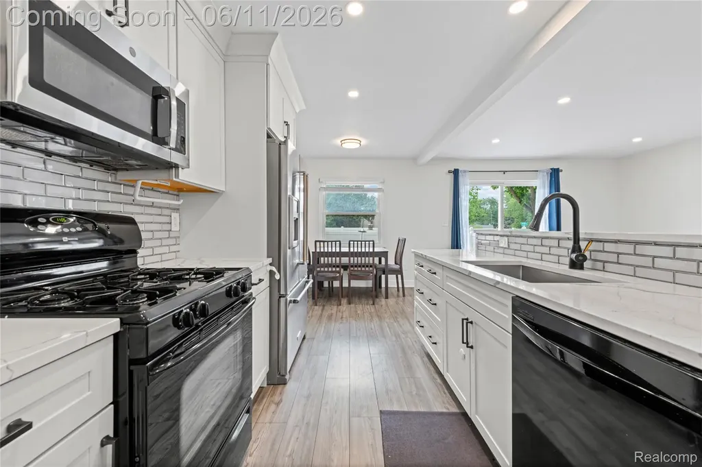 24429 Olde Orchard Street Novi City MI 48375