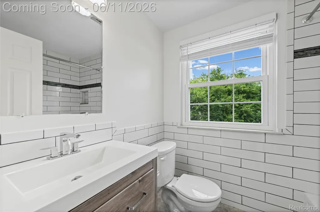 24429 Olde Orchard Street Novi City MI 48375