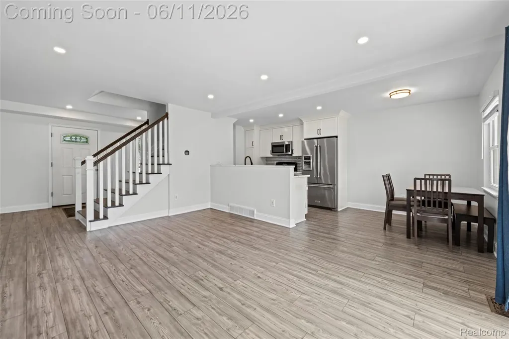 24429 Olde Orchard Street Novi City MI 48375