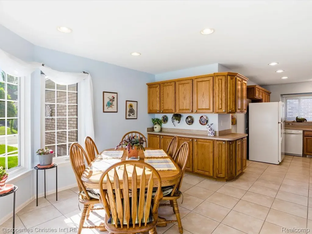 57196 Copper Creek Drive W Washington Township MI 48094