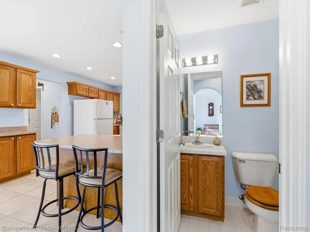57196 Copper Creek Drive W Washington Township MI 48094