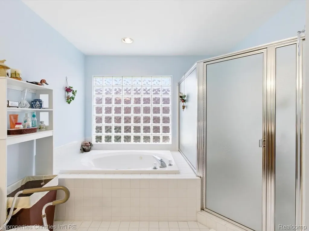 57196 Copper Creek Drive W Washington Township MI 48094
