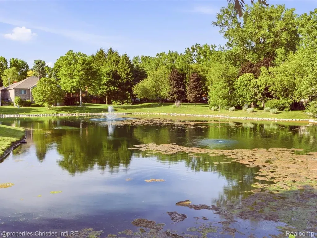 57196 Copper Creek Drive W Washington Township MI 48094