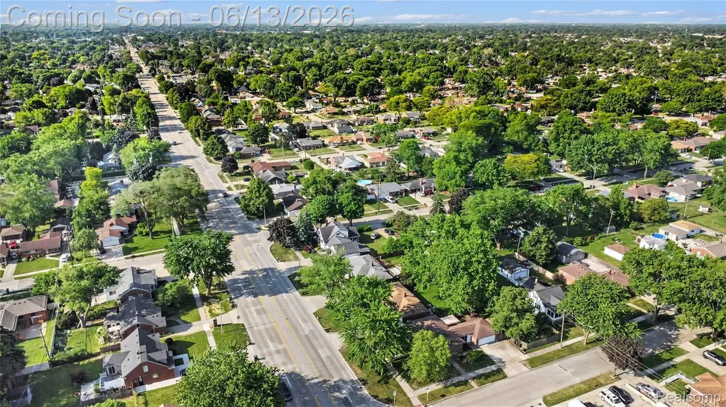 27591 Little Mack Avenue St. Clair Shores City MI 48081