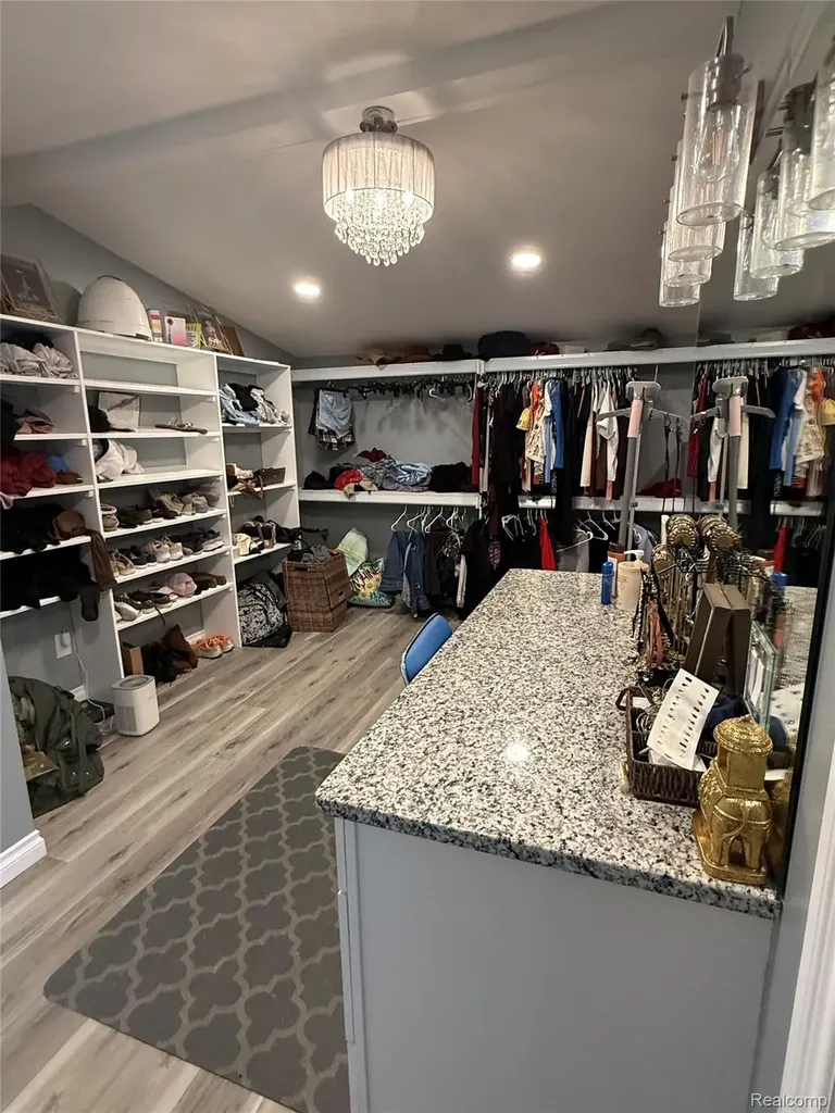 52240 Eastmoor Lane Shelby Charter Township MI 48316