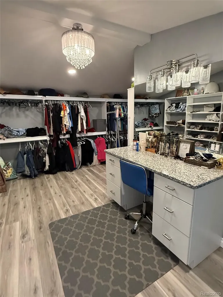 52240 Eastmoor Lane Shelby Charter Township MI 48316