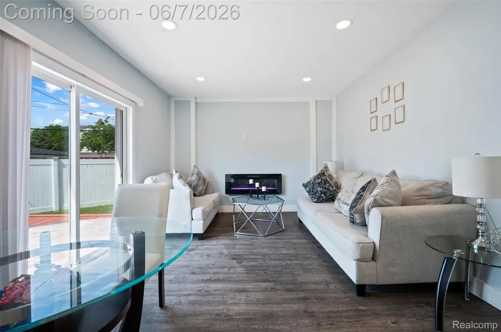 3528 Byrd Drive Sterling Heights City MI 48310