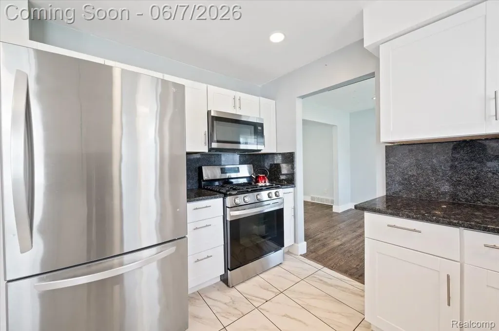 3528 Byrd Drive Sterling Heights City MI 48310