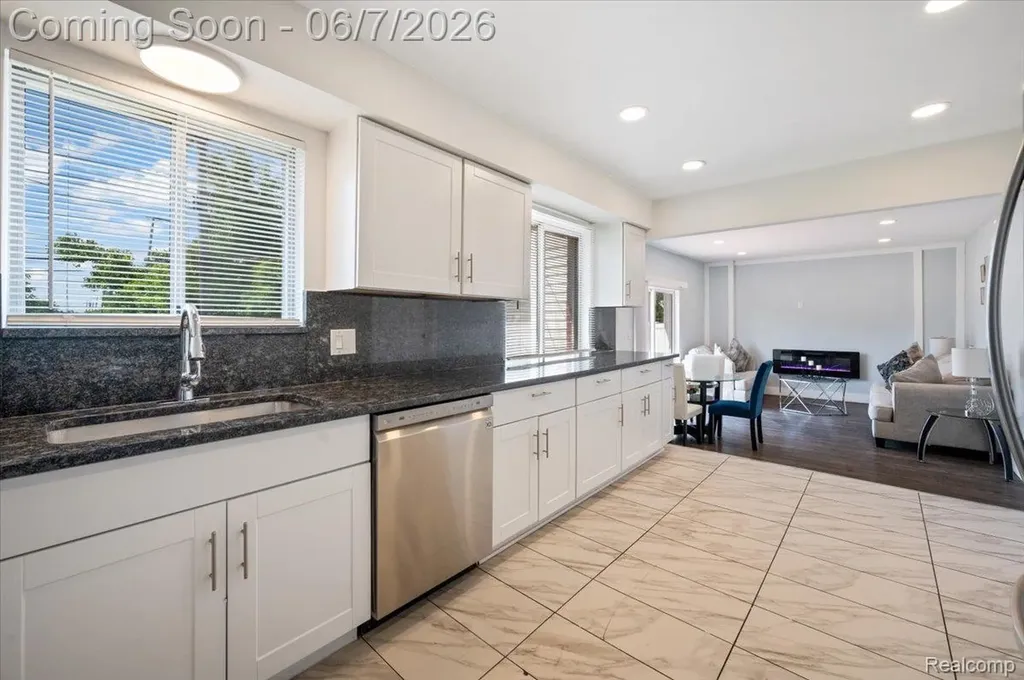 3528 Byrd Drive Sterling Heights City MI 48310