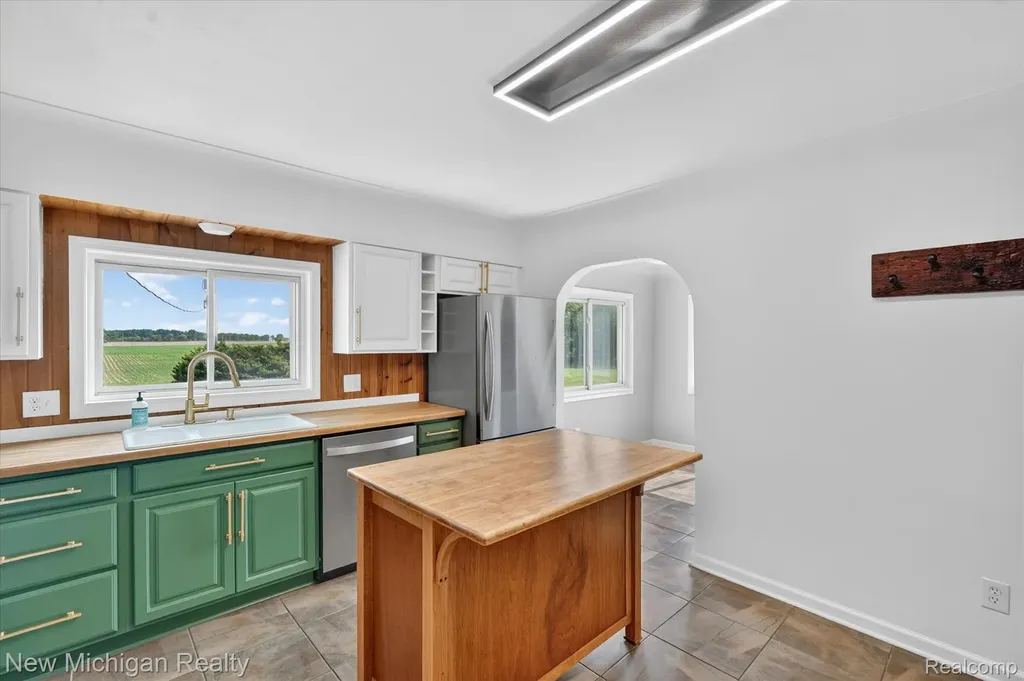 11374 Lahring Road Argentine Township MI 48418