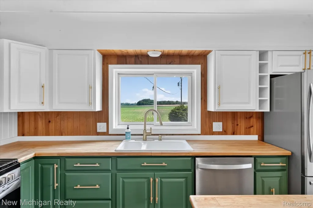 11374 Lahring Road Argentine Township MI 48418