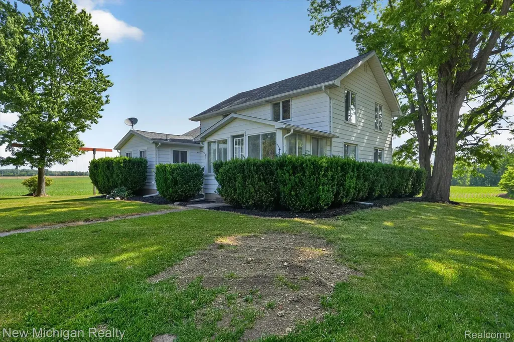 11374 Lahring Road Argentine Township MI 48418
