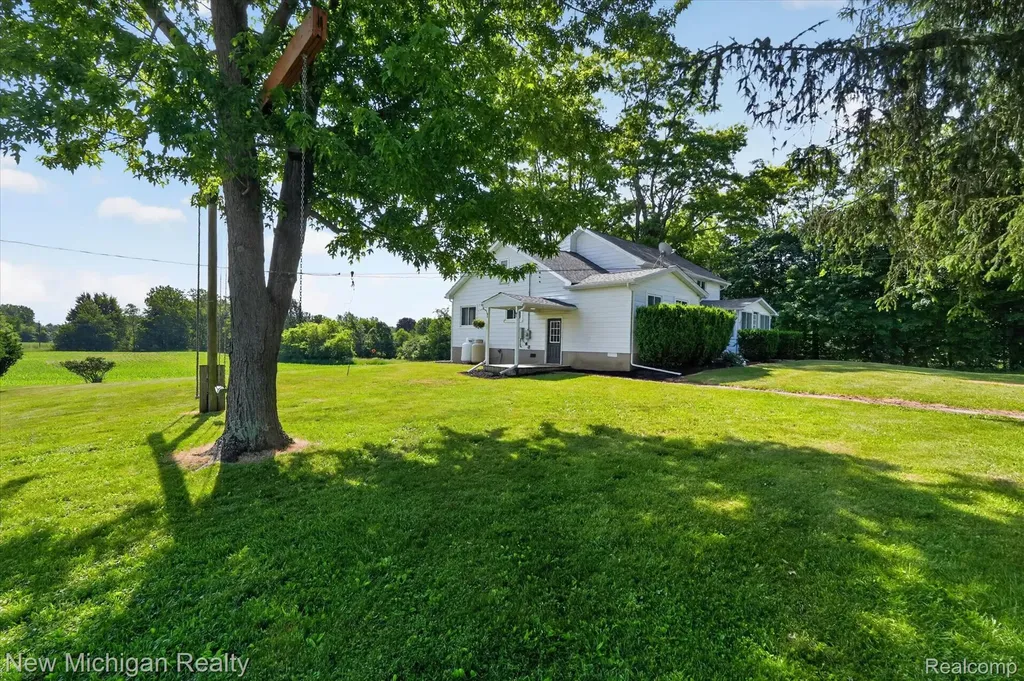 11374 Lahring Road Argentine Township MI 48418