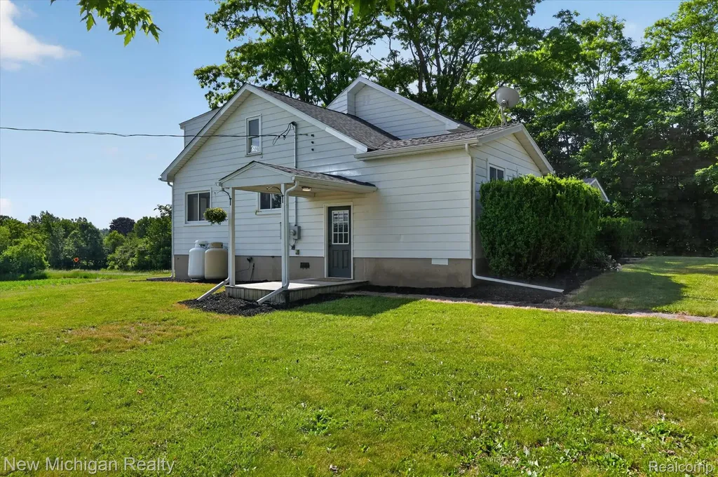 11374 Lahring Road Argentine Township MI 48418