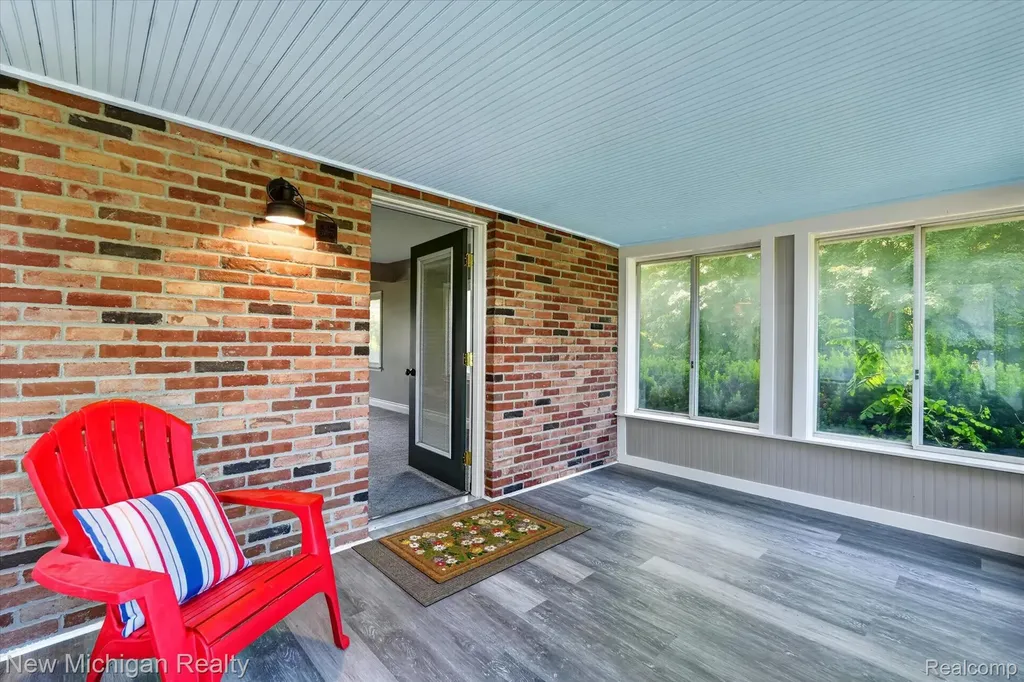 11374 Lahring Road Argentine Township MI 48418