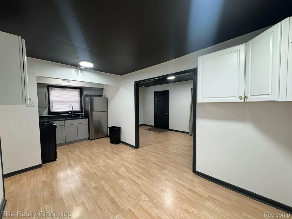 5990 Janet Street Taylor City MI 48180