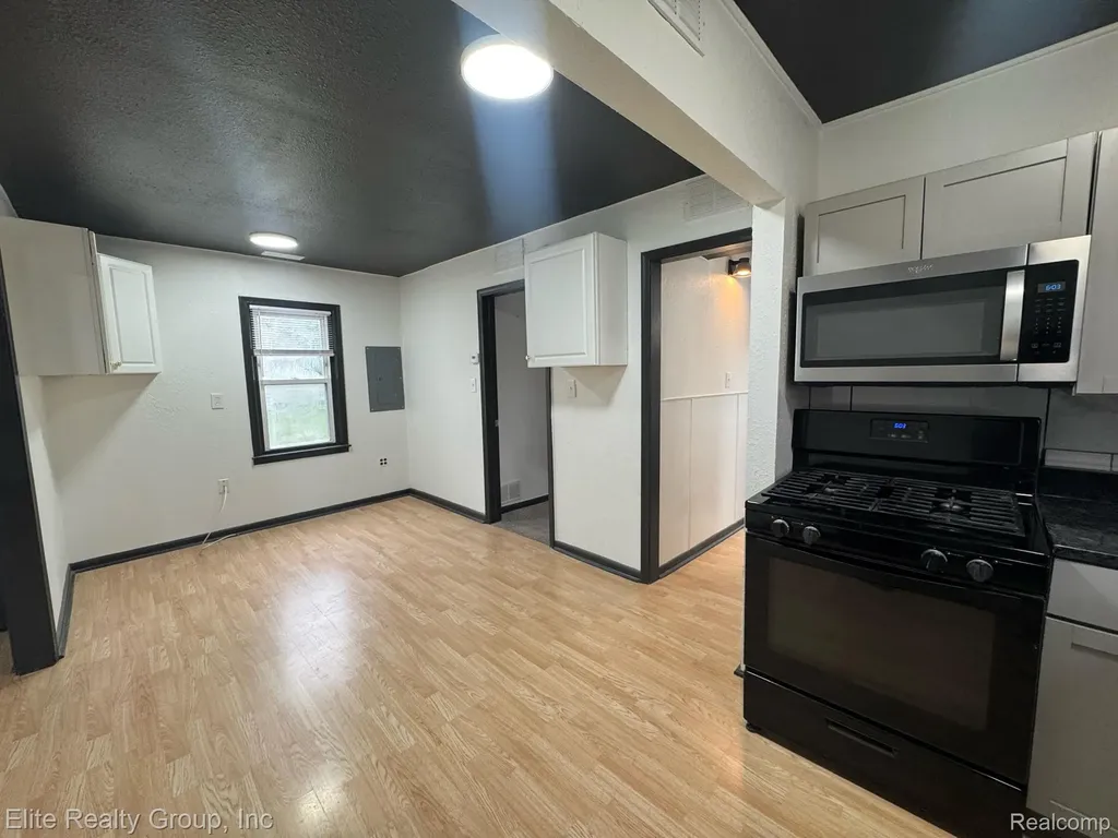 5990 Janet Street Taylor City MI 48180