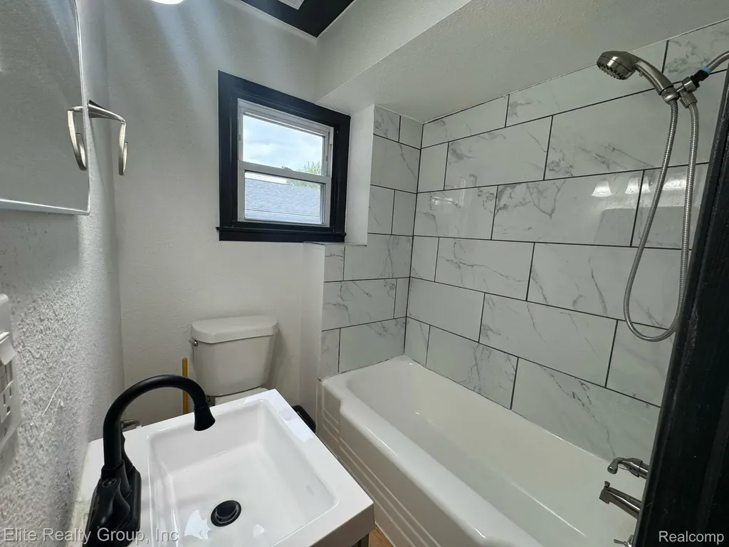 5990 Janet Street Taylor City MI 48180