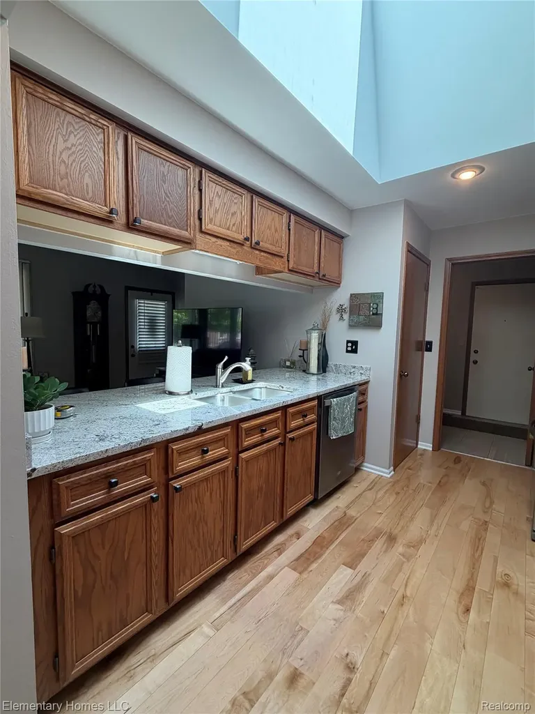 49459 Tarrytown Court Shelby Charter Township MI 48315