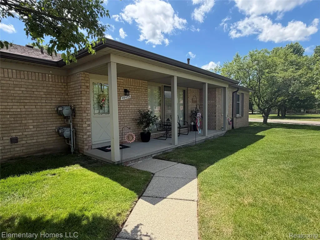 49459 Tarrytown Court Shelby Charter Township MI 48315