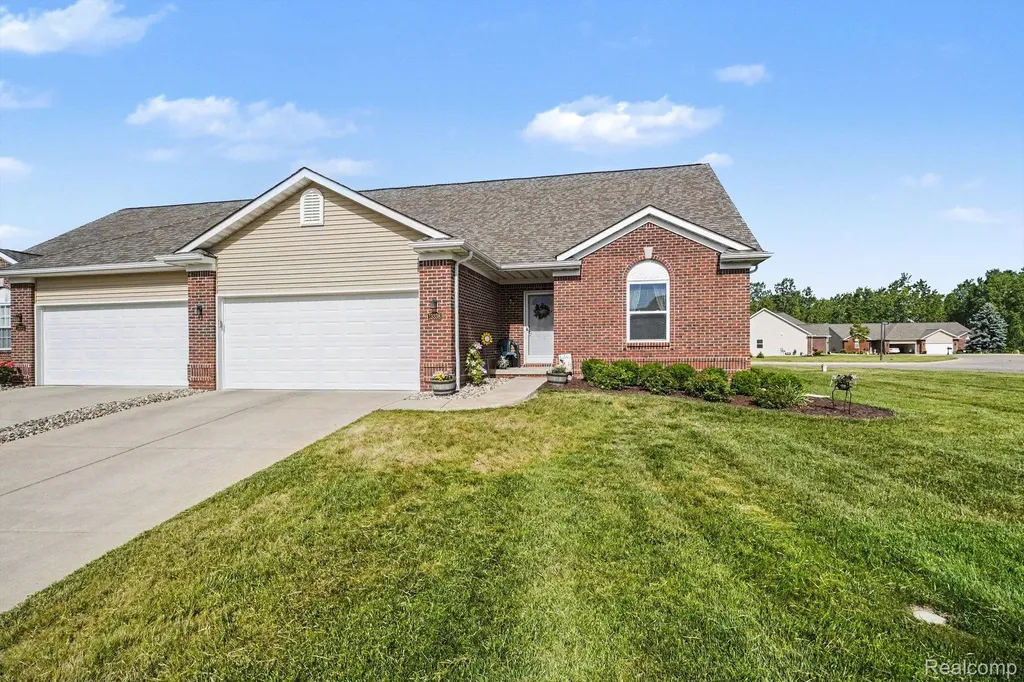 13338 Whispering Pines Court Fenton Charter Township MI 48451