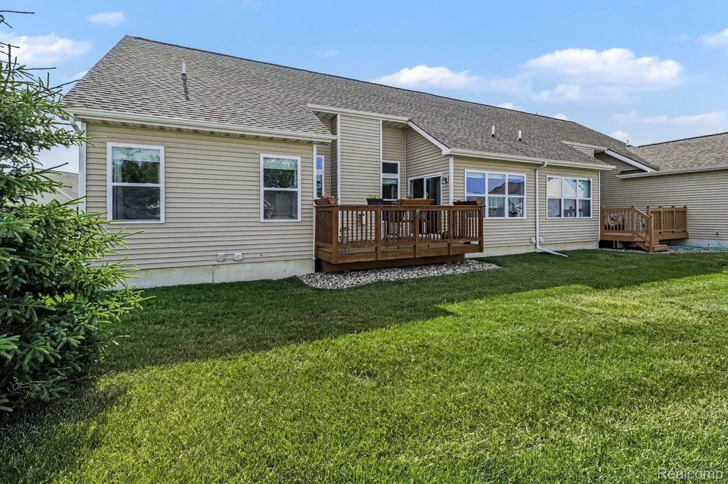 13338 Whispering Pines Court Fenton Charter Township MI 48451