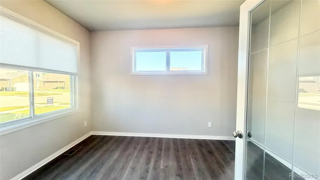 33259 Blue Spruce Drive Sterling Heights City MI 48310