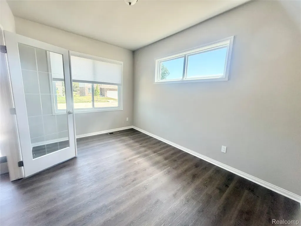 33259 Blue Spruce Drive Sterling Heights City MI 48310