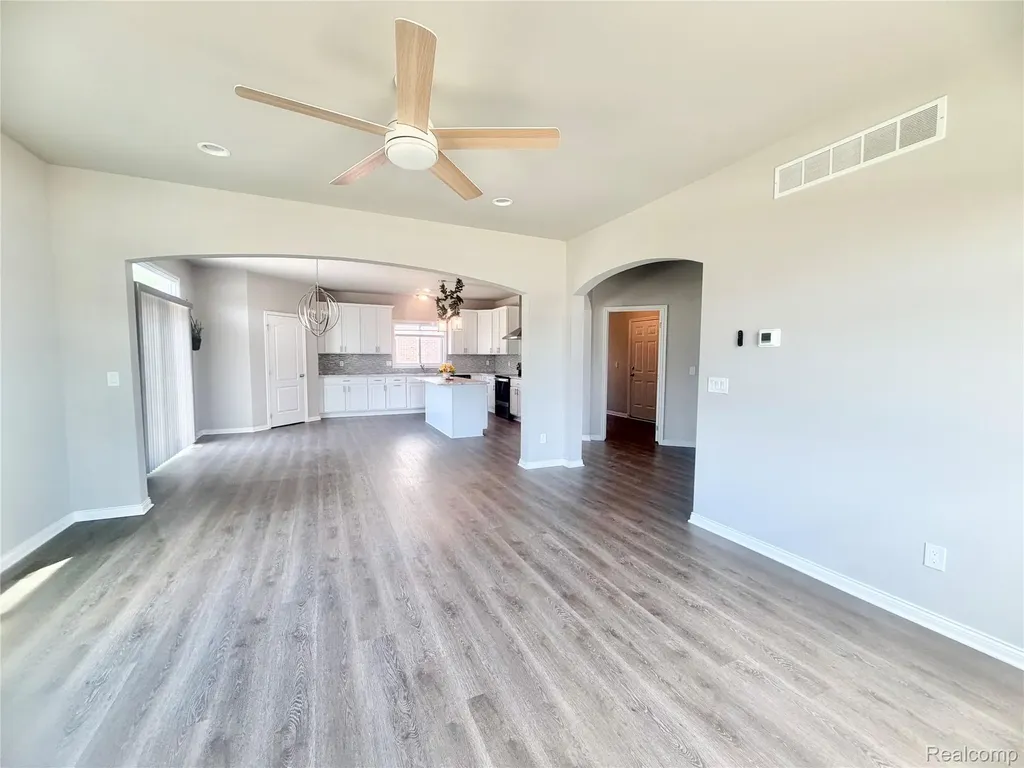 33259 Blue Spruce Drive Sterling Heights City MI 48310