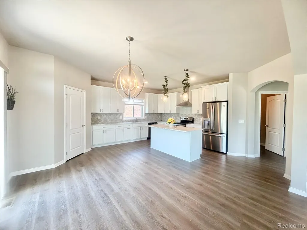 33259 Blue Spruce Drive Sterling Heights City MI 48310
