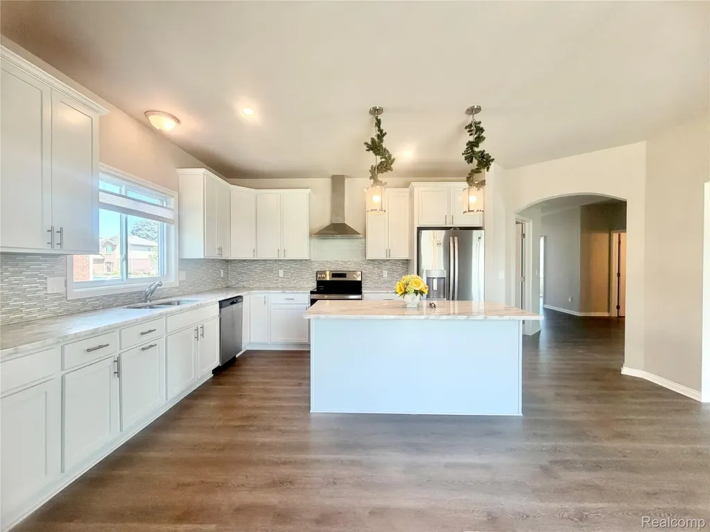 33259 Blue Spruce Drive Sterling Heights City MI 48310