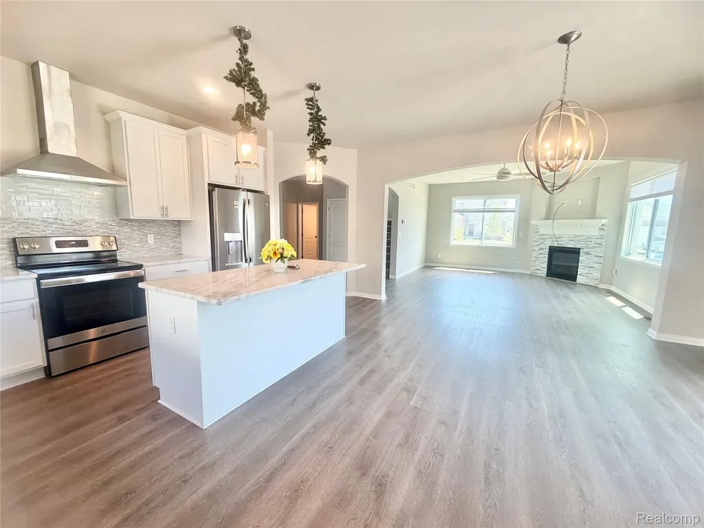 33259 Blue Spruce Drive Sterling Heights City MI 48310
