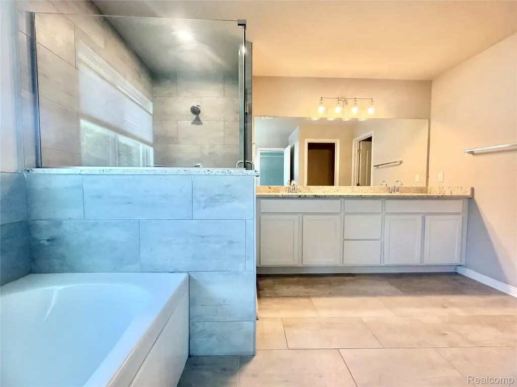 33259 Blue Spruce Drive Sterling Heights City MI 48310