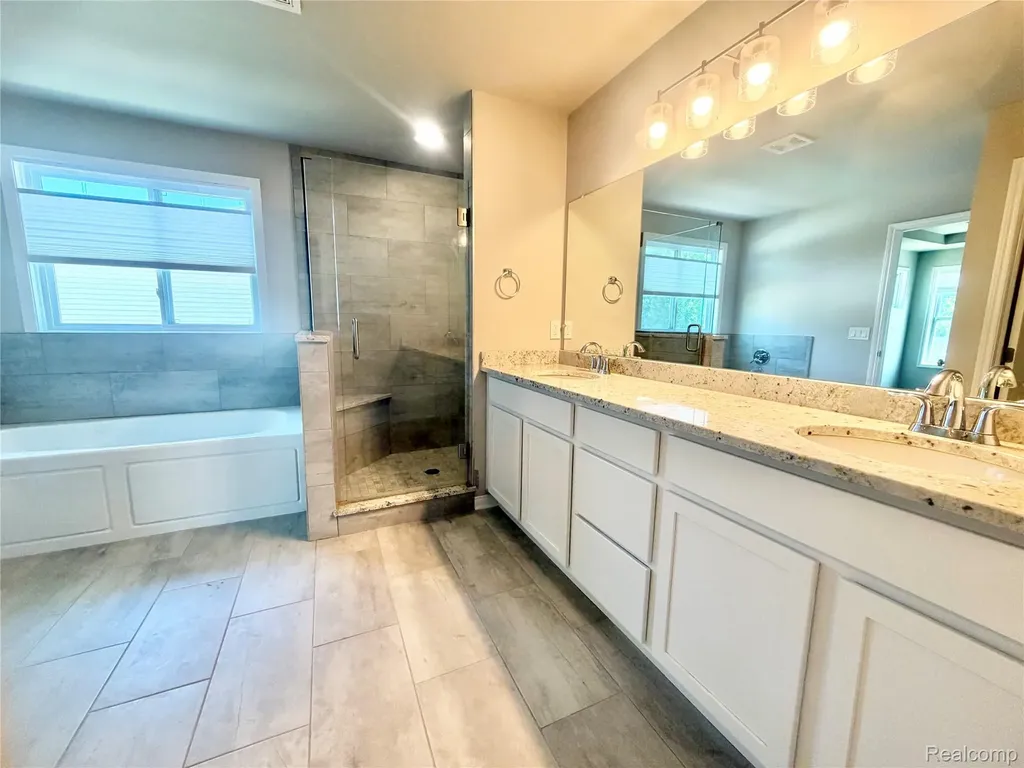 33259 Blue Spruce Drive Sterling Heights City MI 48310