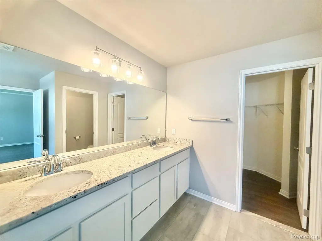 33259 Blue Spruce Drive Sterling Heights City MI 48310