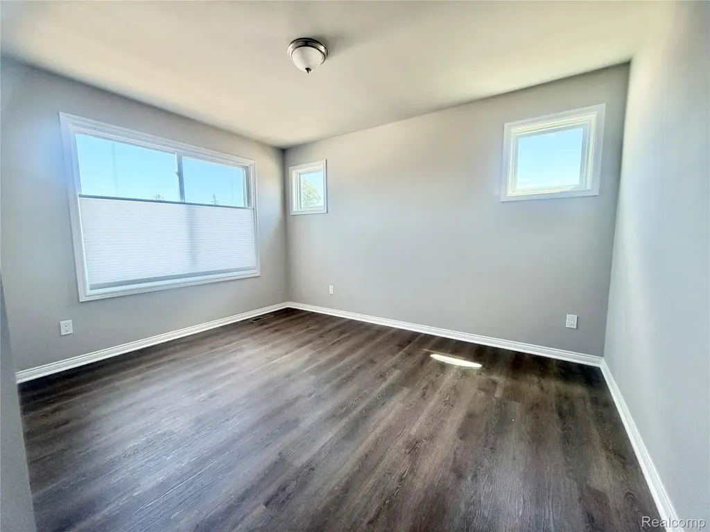 33259 Blue Spruce Drive Sterling Heights City MI 48310