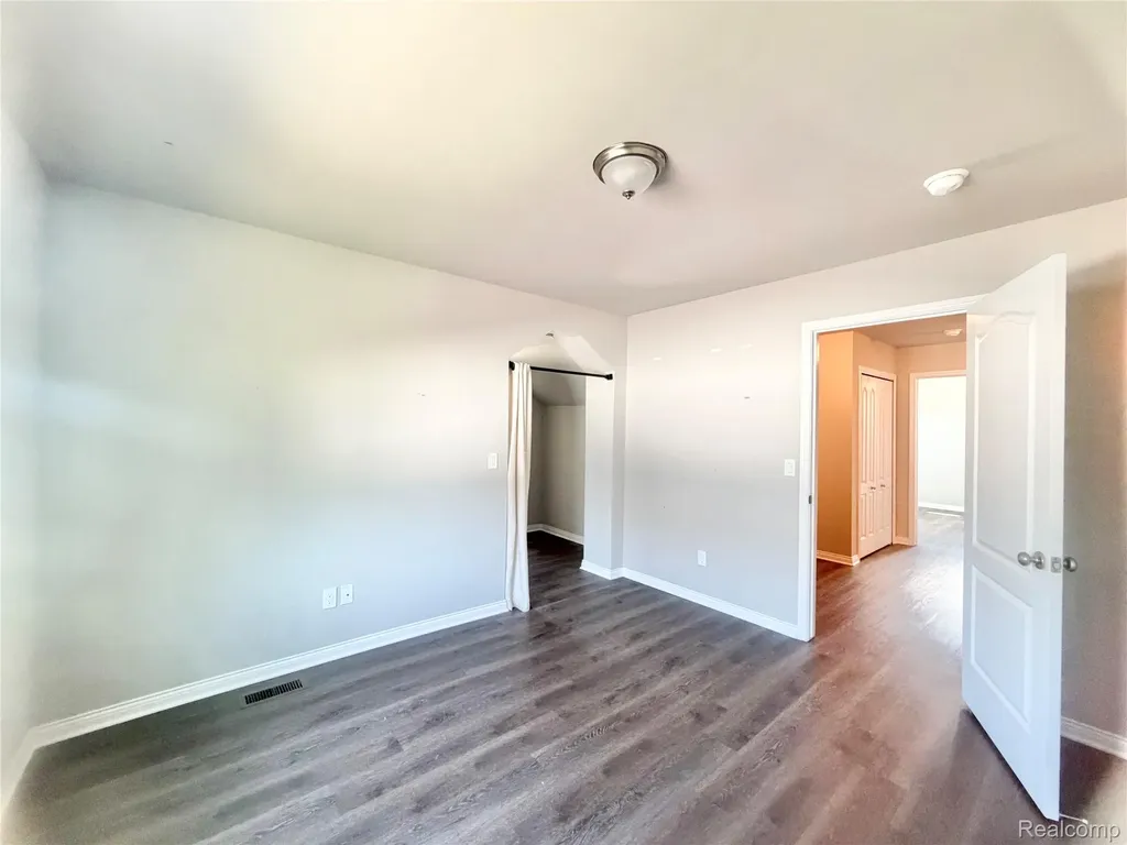 33259 Blue Spruce Drive Sterling Heights City MI 48310