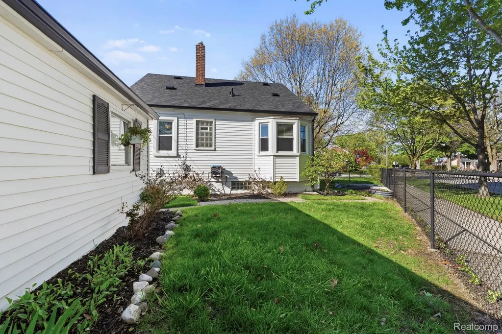 23080 Audette Street Dearborn City MI 48124