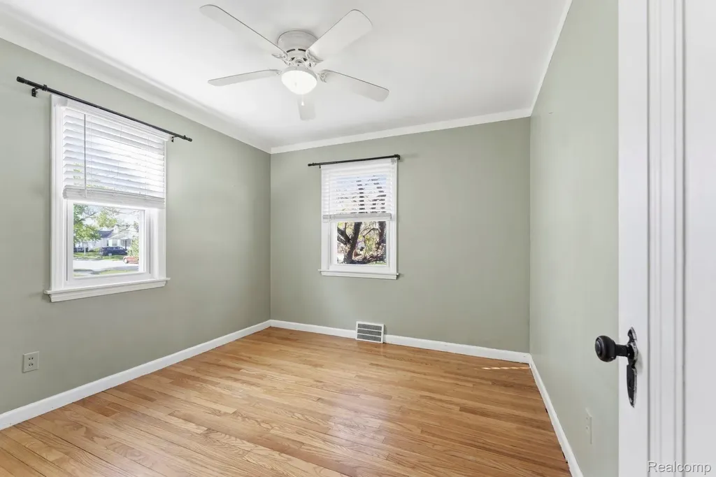 23080 Audette Street Dearborn City MI 48124