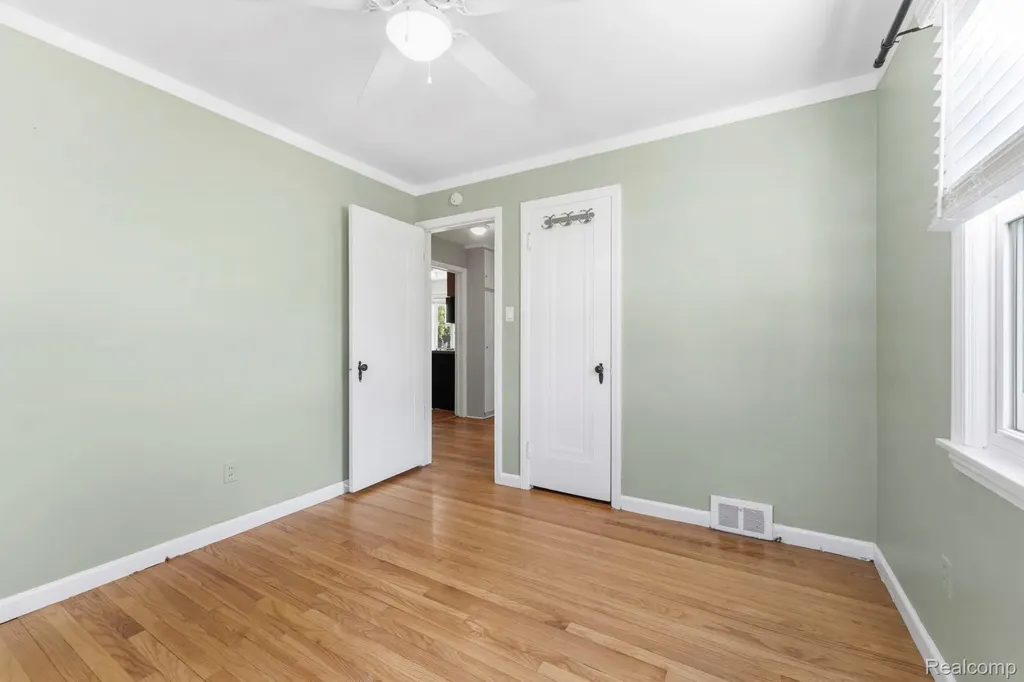 23080 Audette Street Dearborn City MI 48124