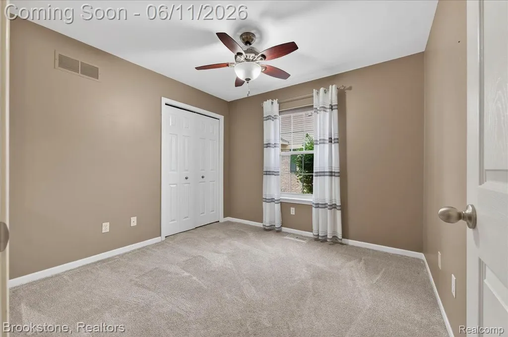 25406 Willowbrook Court Huron Charter Township MI 48134