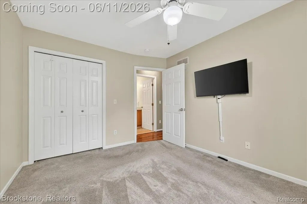 25406 Willowbrook Court Huron Charter Township MI 48134
