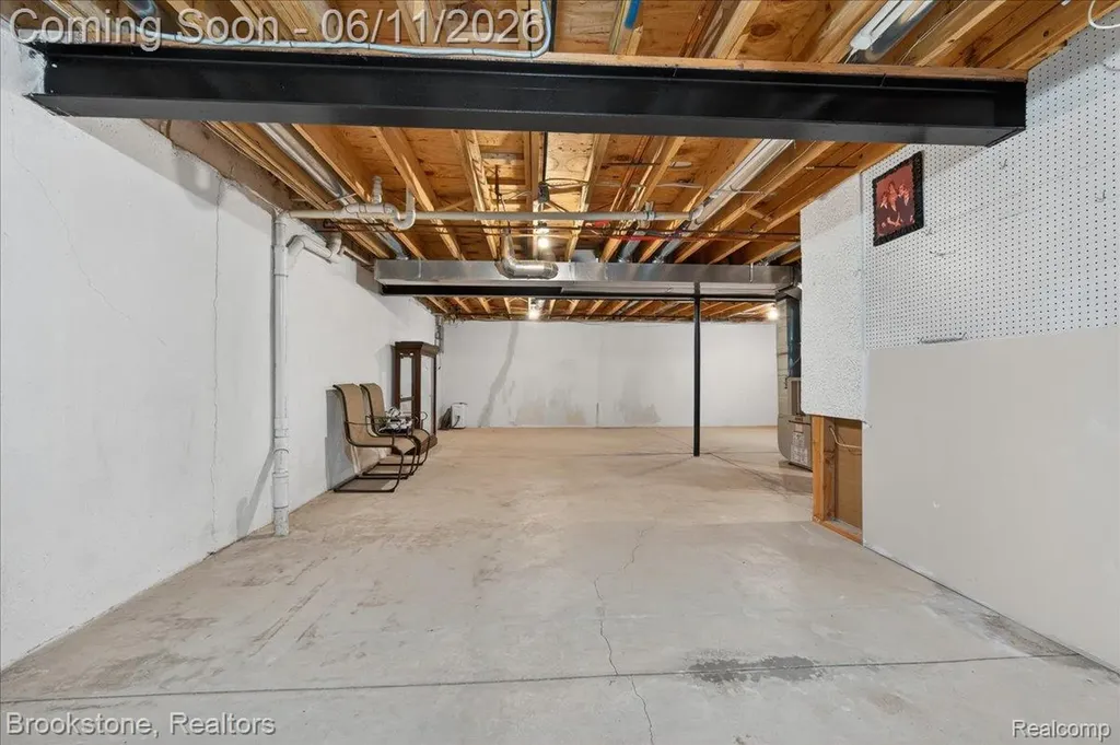 25406 Willowbrook Court Huron Charter Township MI 48134