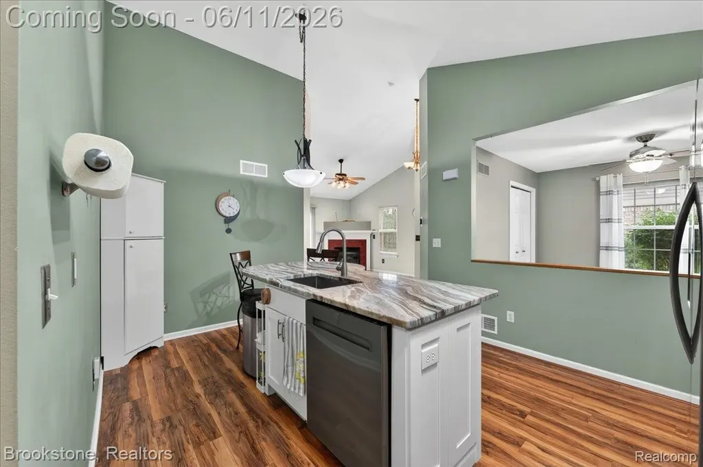 25406 Willowbrook Court Huron Charter Township MI 48134