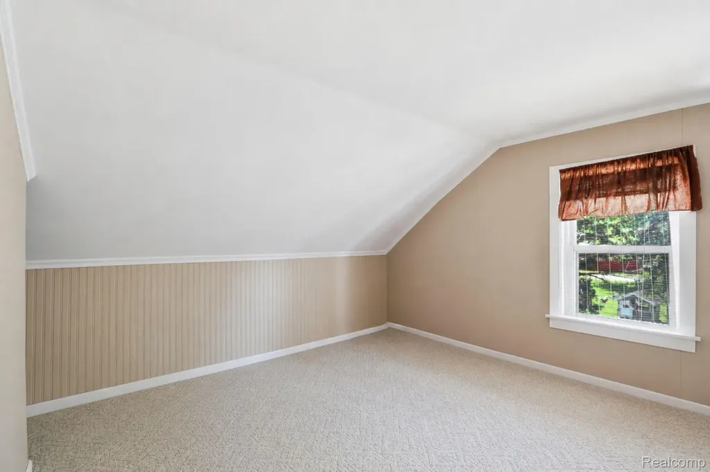 208 Flushing Street Gaines Township MI 48436
