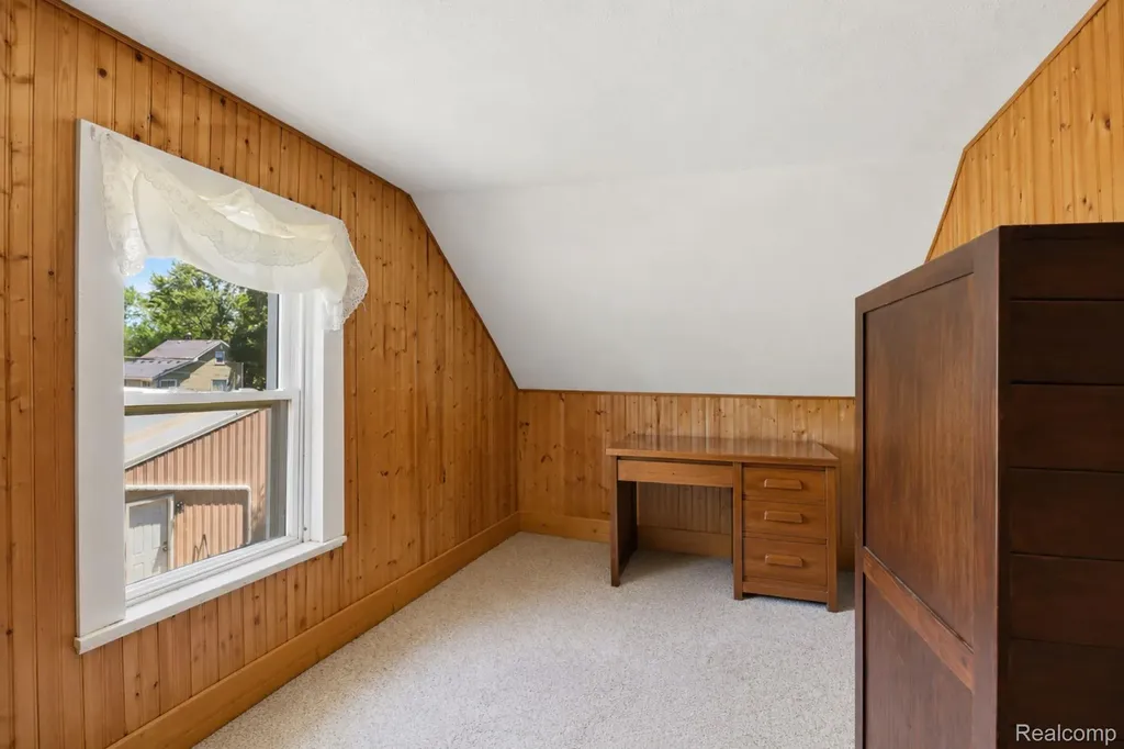 208 Flushing Street Gaines Township MI 48436