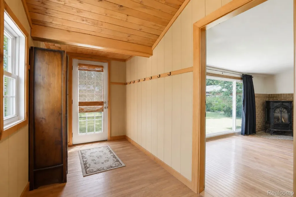 208 Flushing Street Gaines Township MI 48436