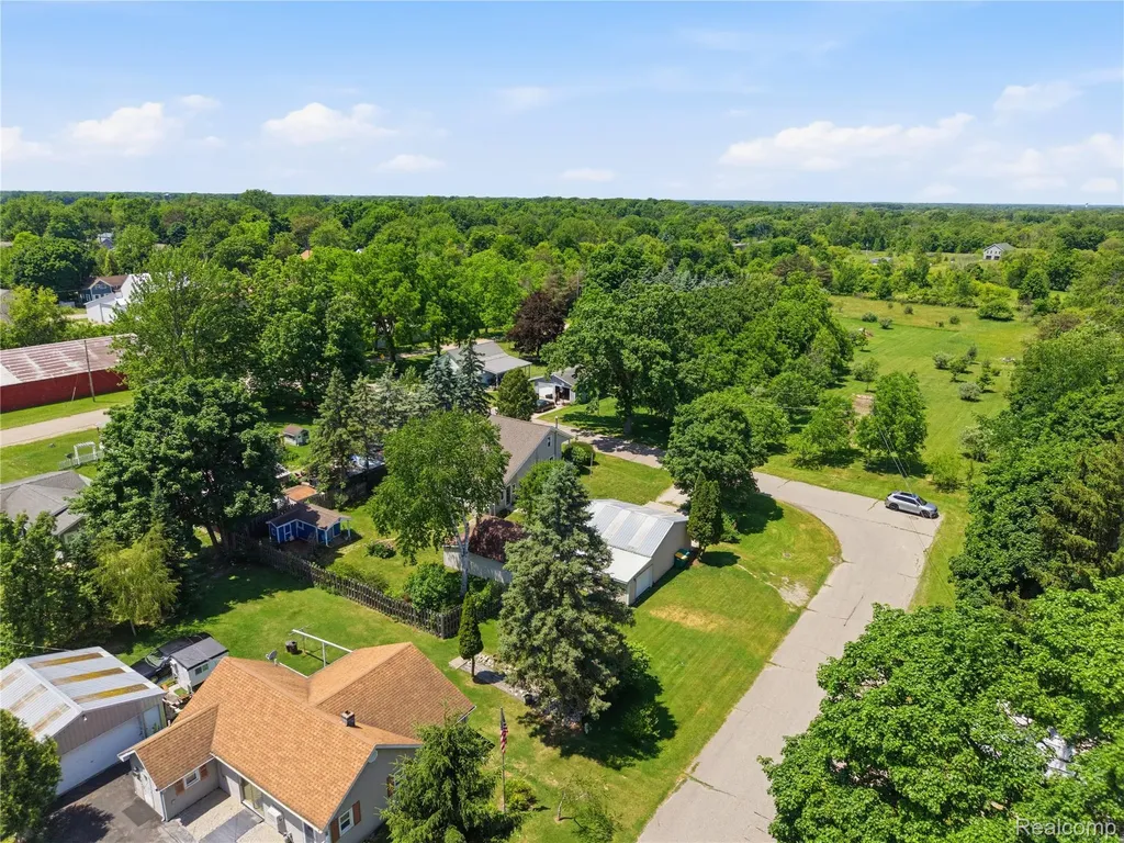 208 Flushing Street Gaines Township MI 48436