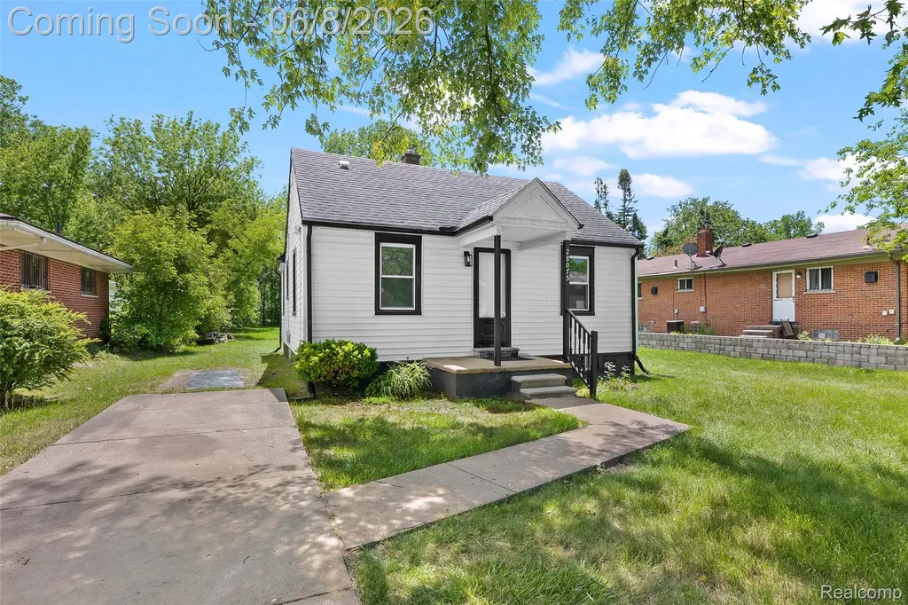 28075 Annapolis Road Westland City MI 48186